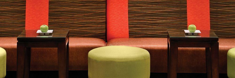 Hyatt Place Chicago-South/University Medical Center Екстериор снимка